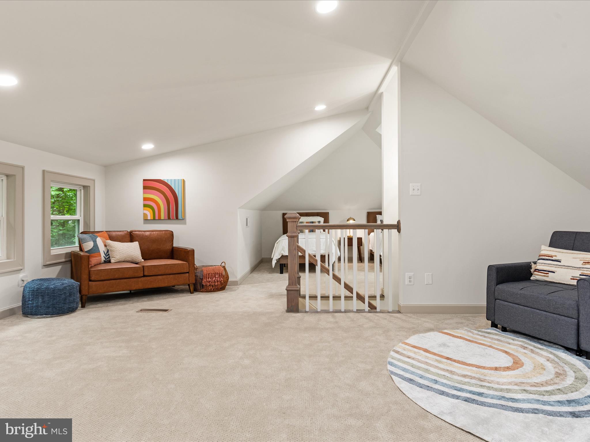 4386 LAKEWOOD DR