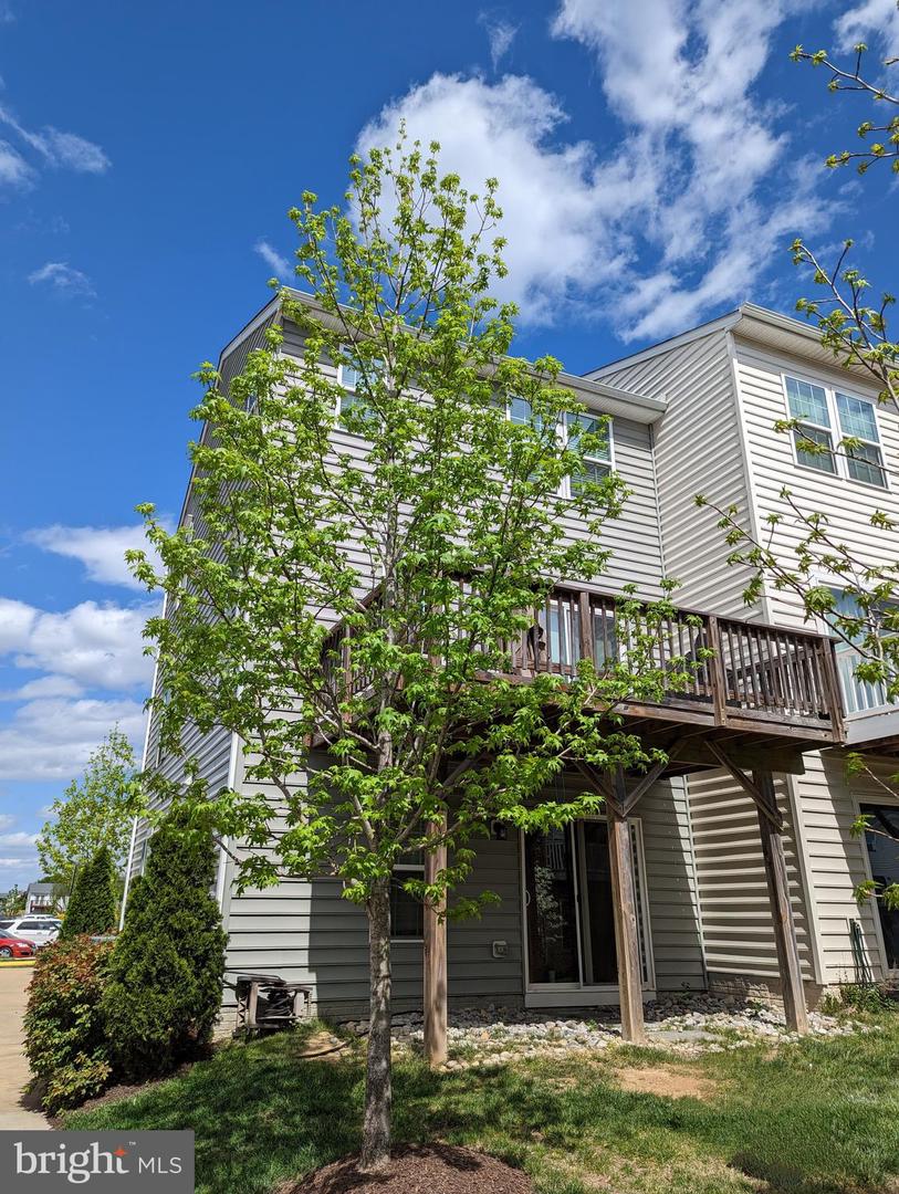 8614 BUD CT