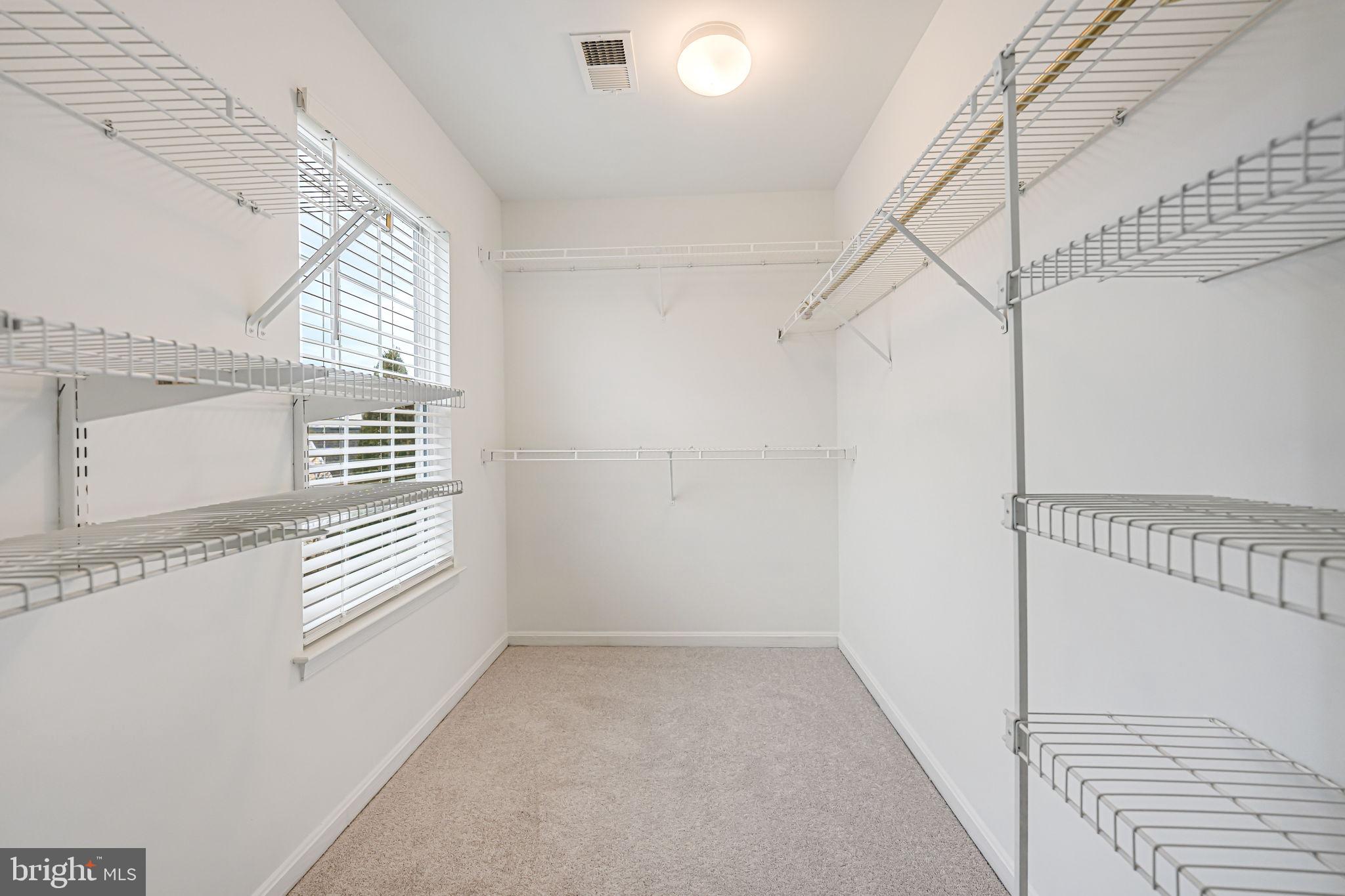 6107 Waverly Way