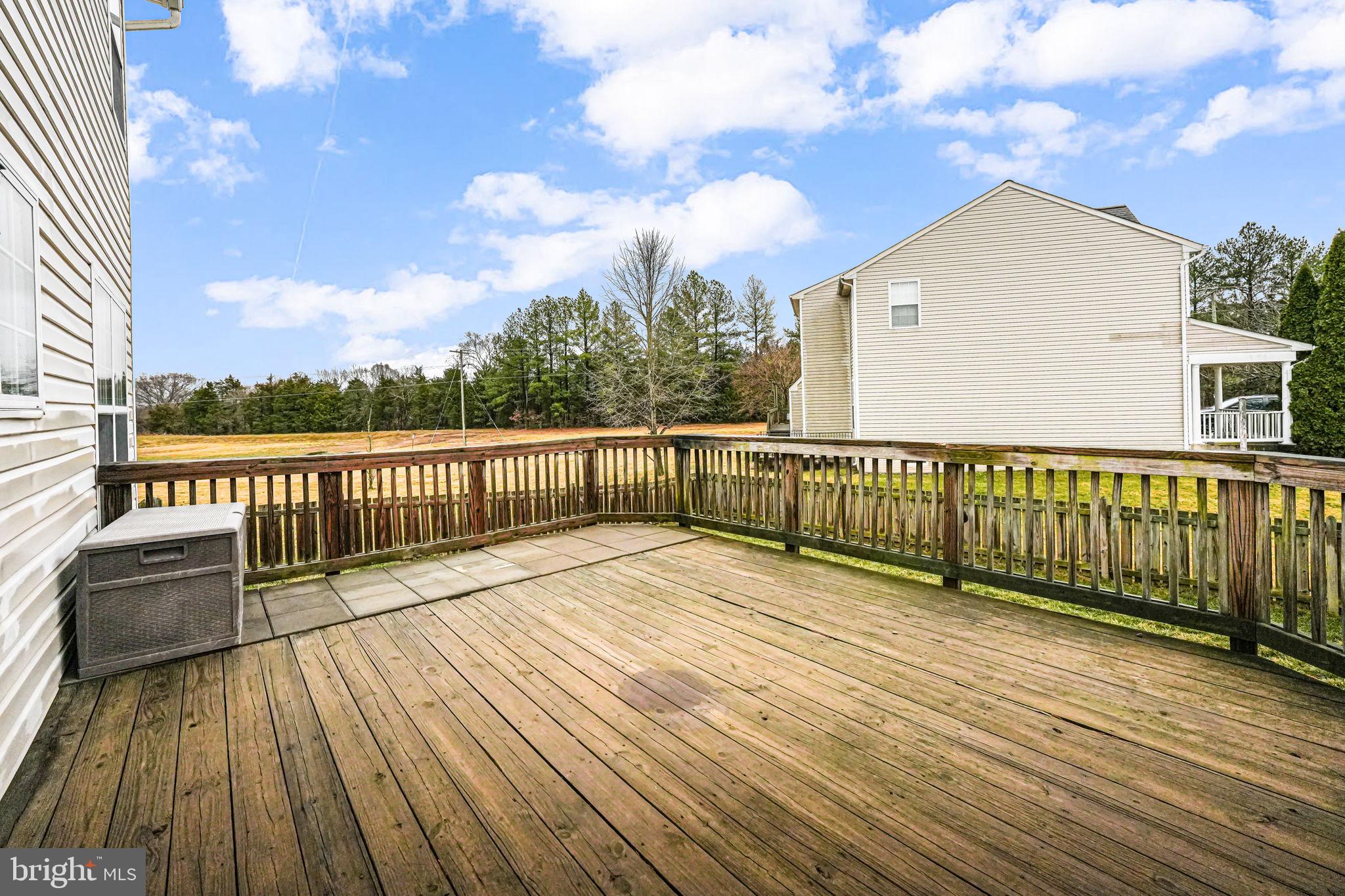 6107 Waverly Way
