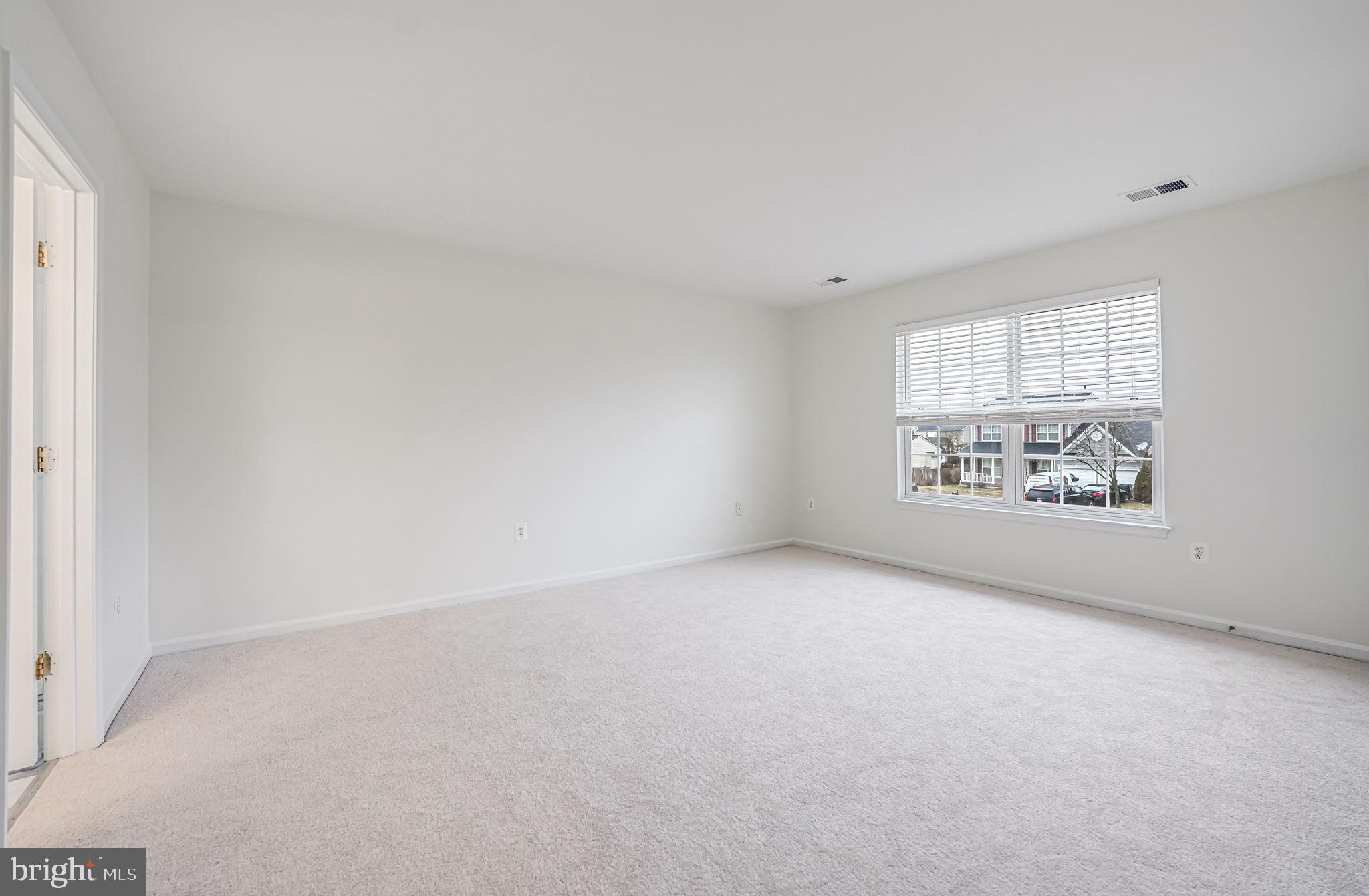 6107 Waverly Way