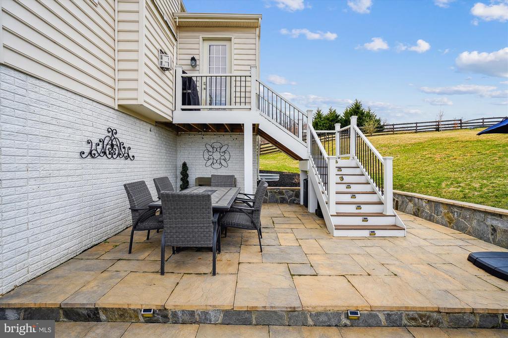 7124 Hi Rock Ridge Rd
