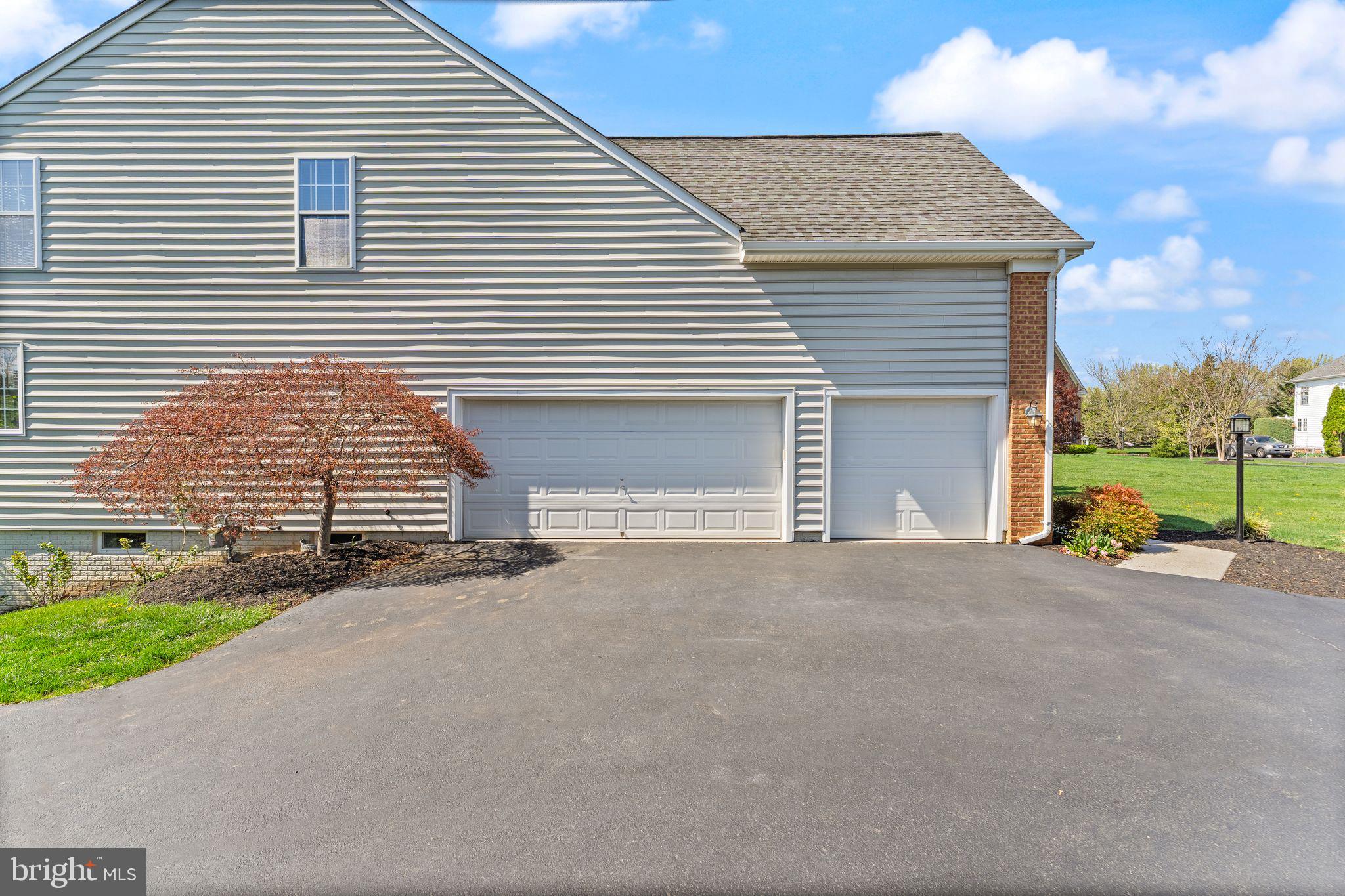 7347 Reese Ct