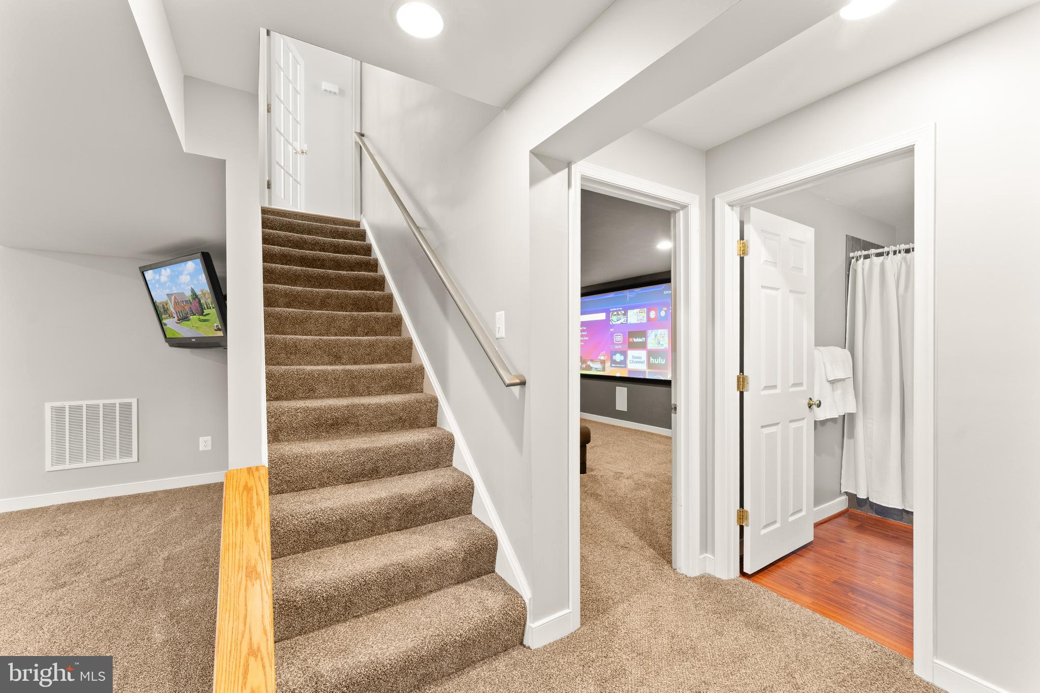 7347 Reese Ct