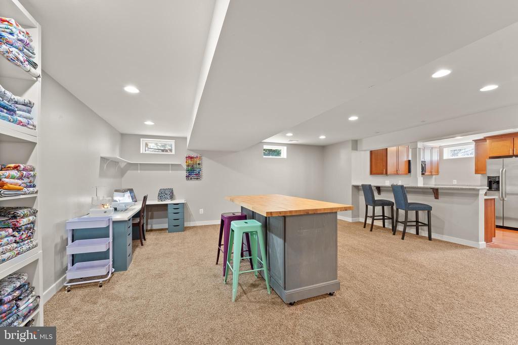 7347 Reese Ct