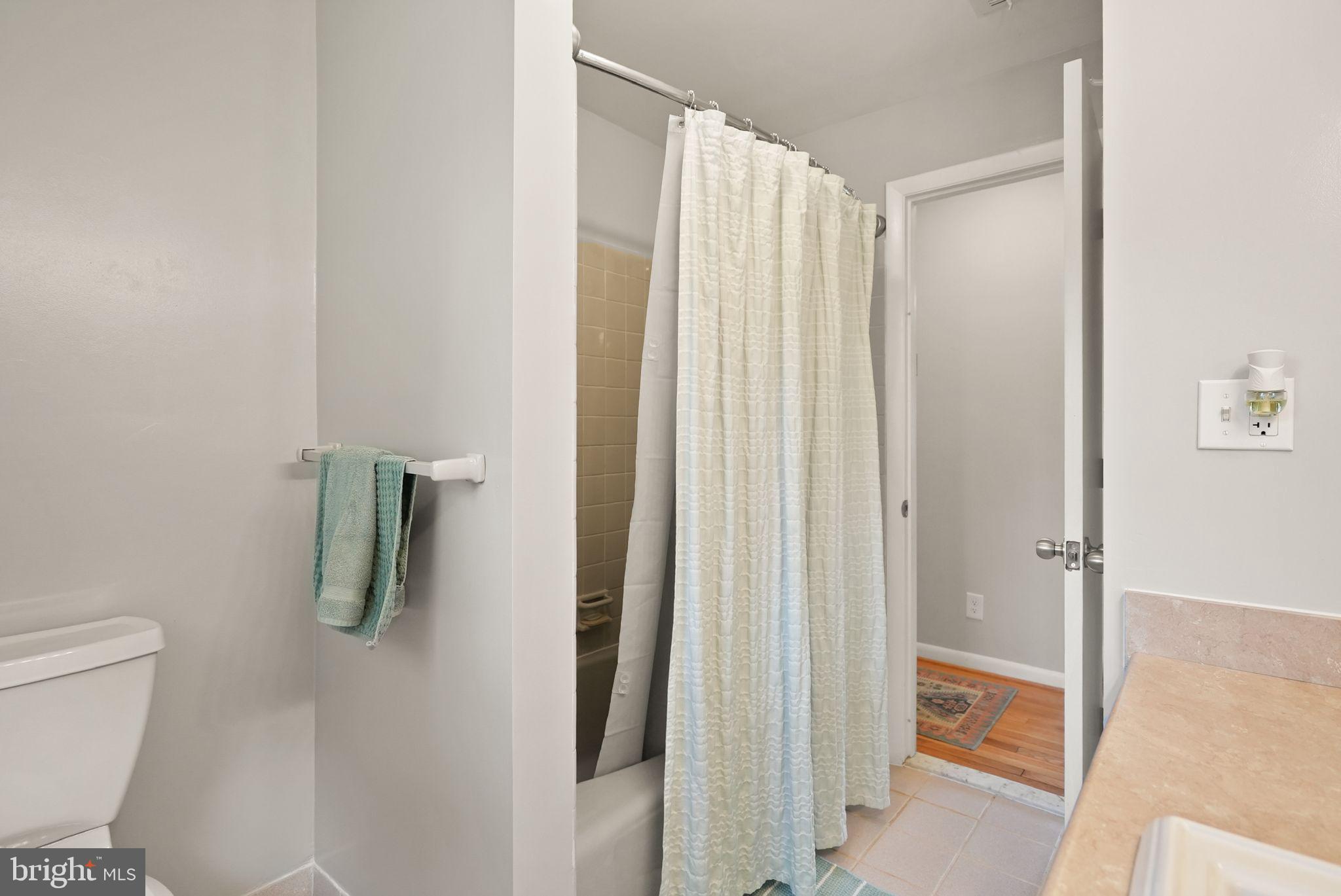 4568 Broken Hills Rd