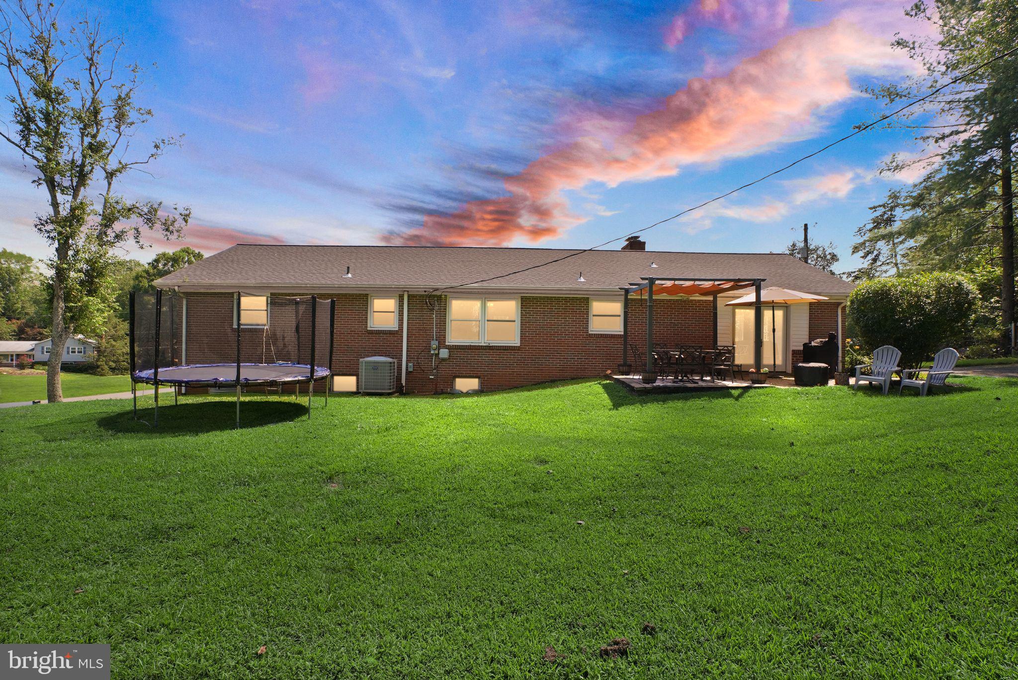 4568 Broken Hills Rd