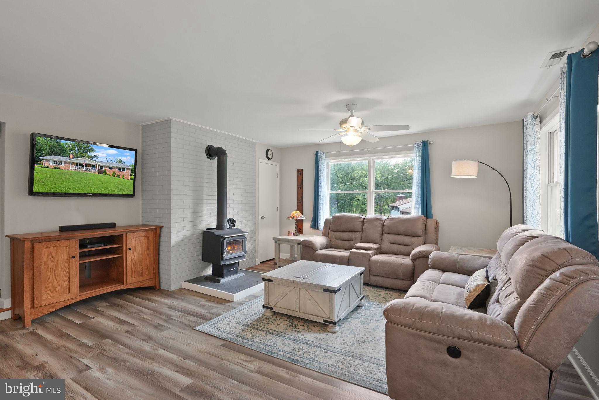 4568 Broken Hills Rd