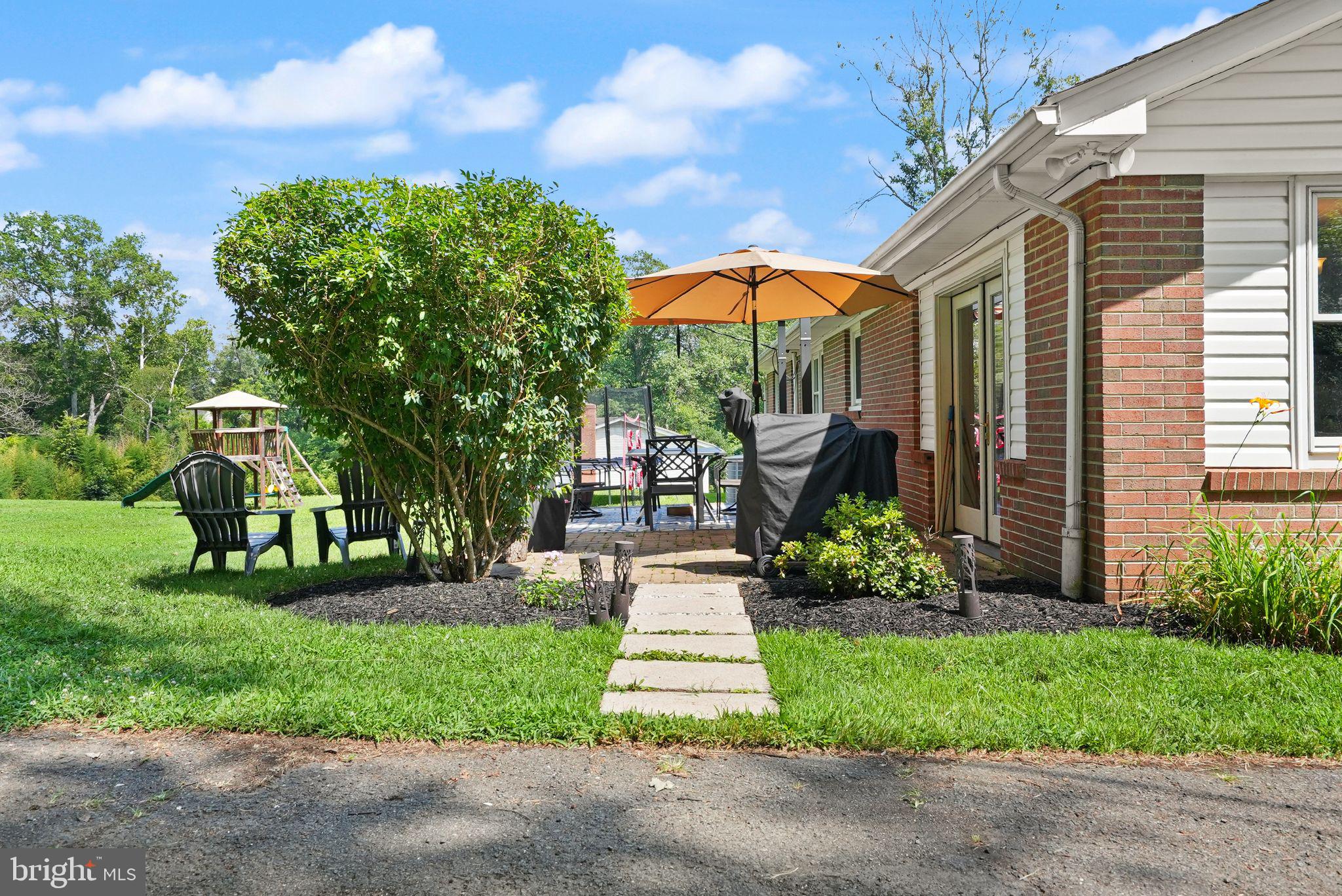 4568 Broken Hills Rd