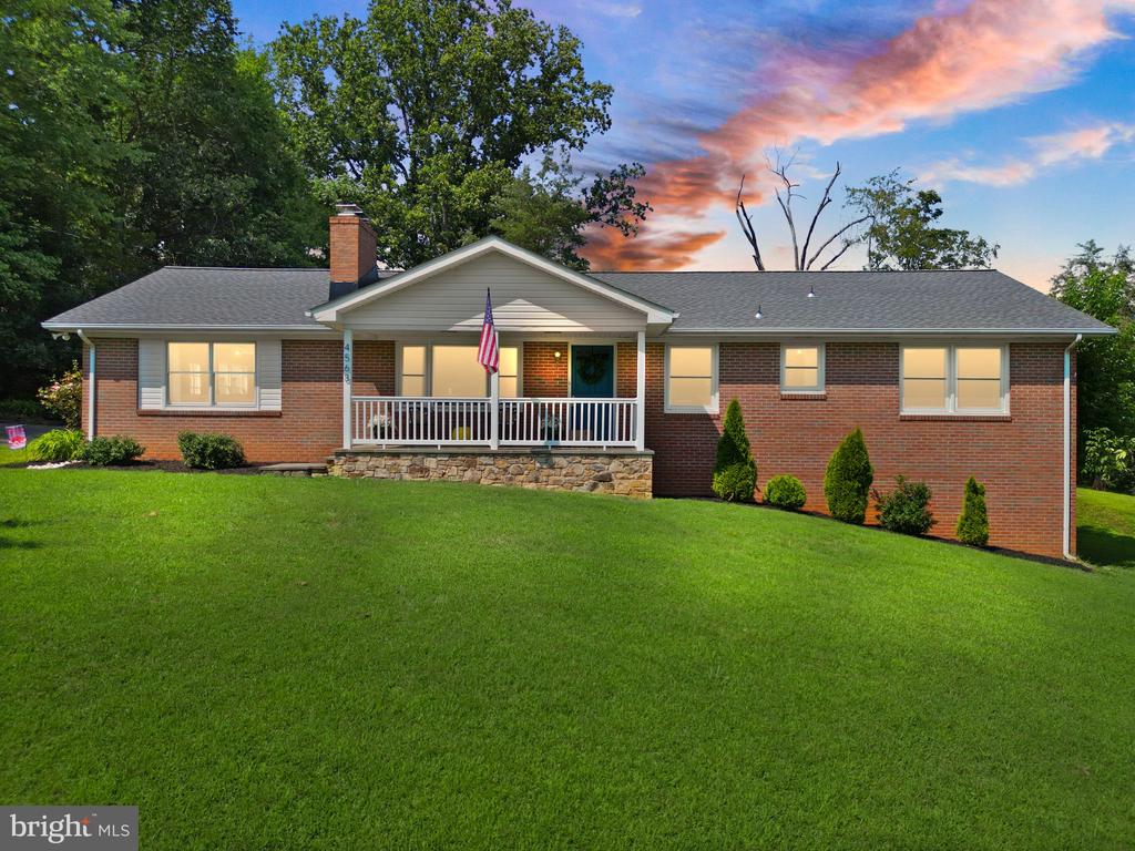 4568 Broken Hills Rd