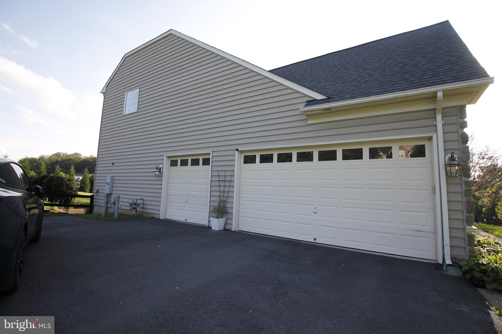 5569 JAMISONS FARM DR