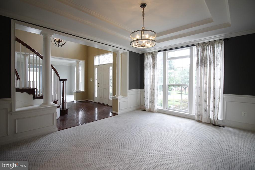 5569 JAMISONS FARM DR
