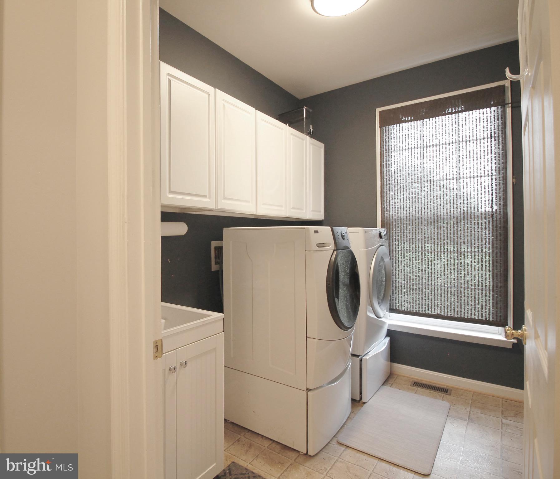 5569 JAMISONS FARM DR