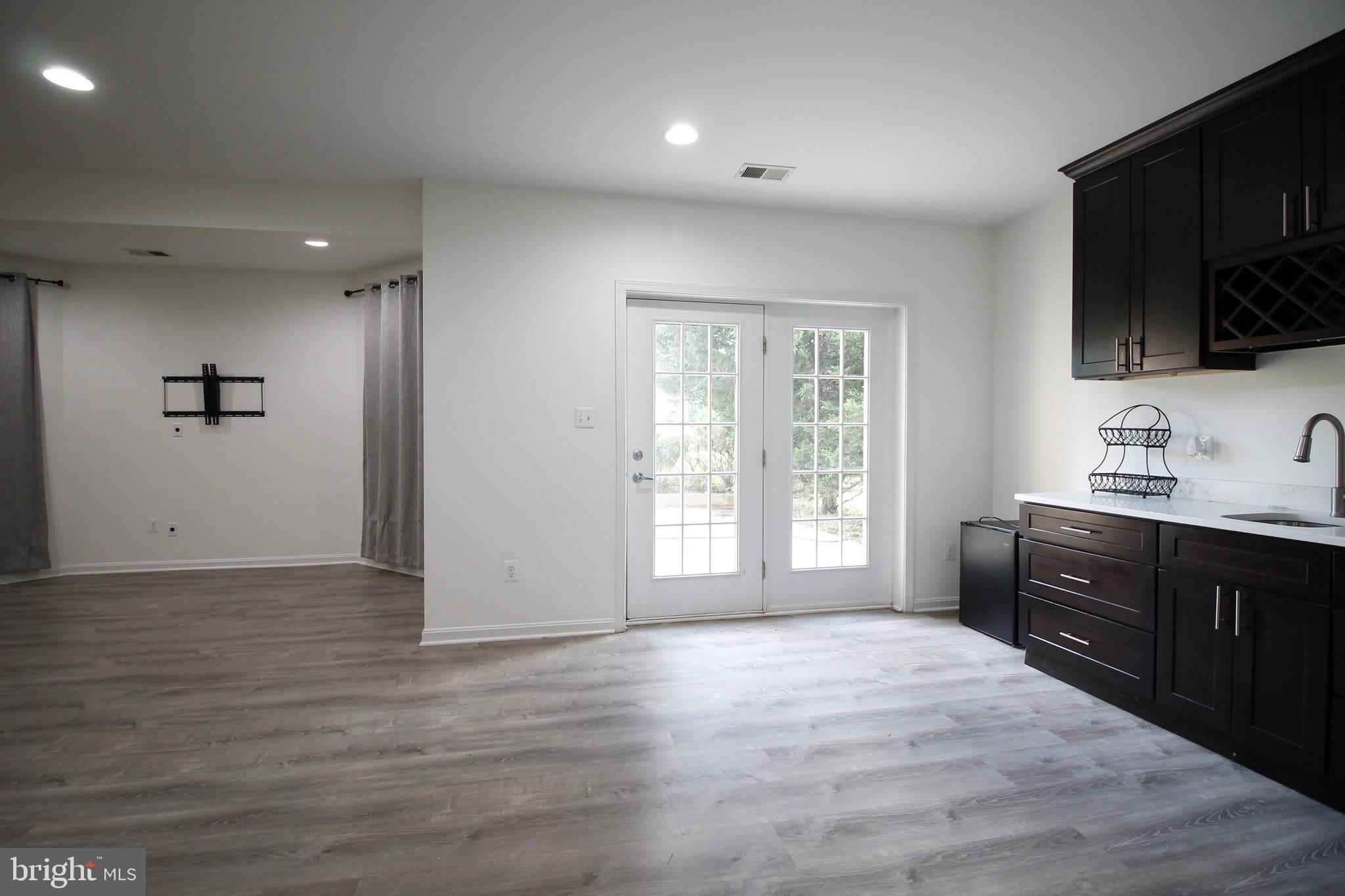 5569 JAMISONS FARM DR