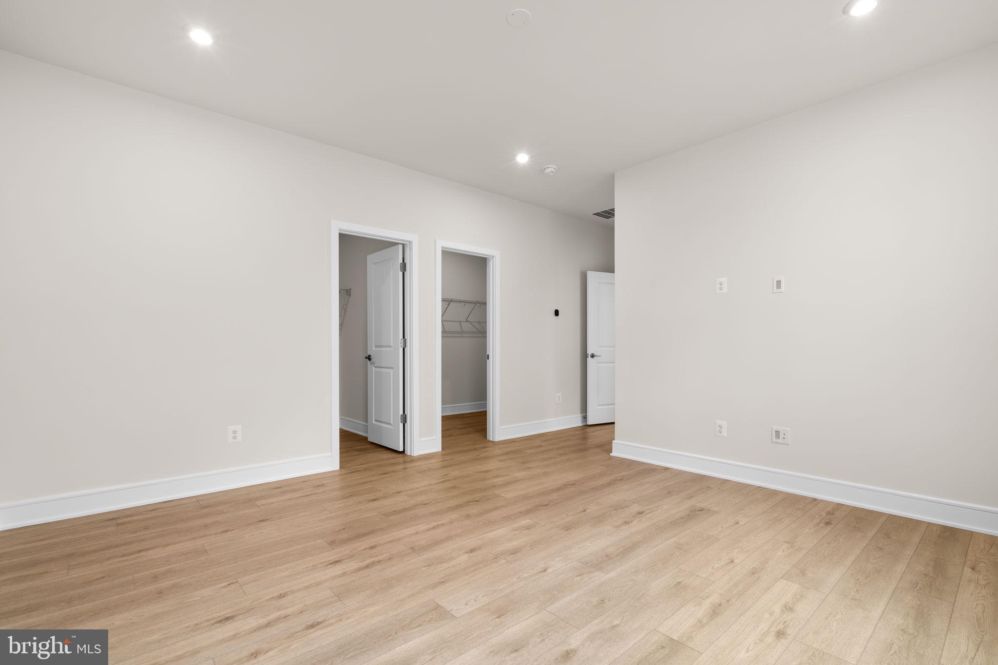 1012 CAPTAIN RICHARDS COURT