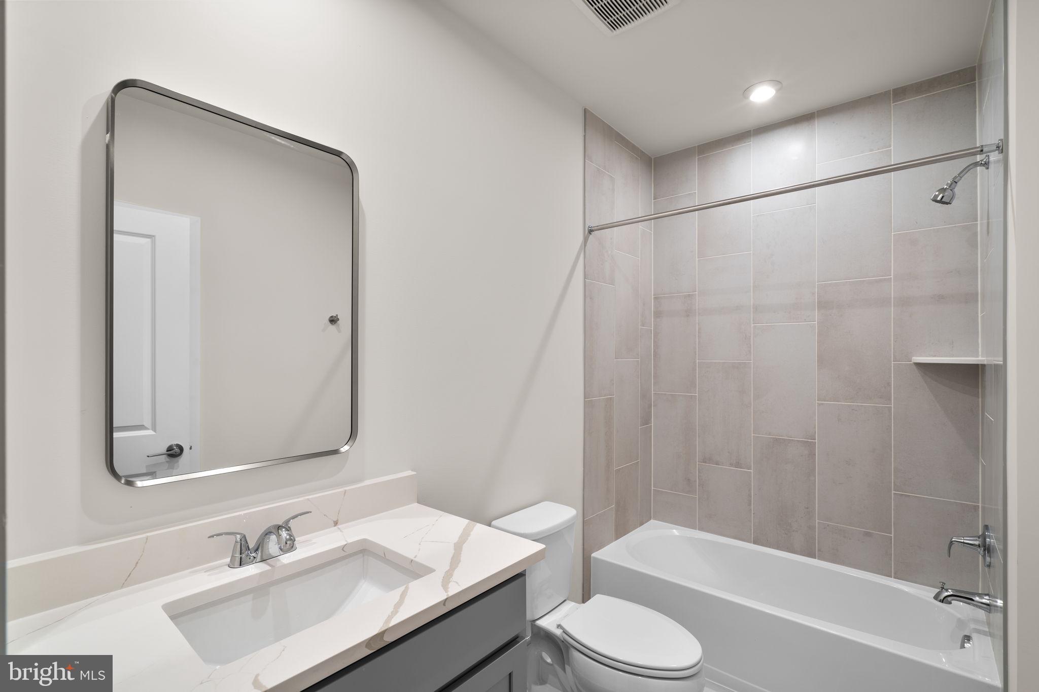 1012 CAPTAIN RICHARDS COURT