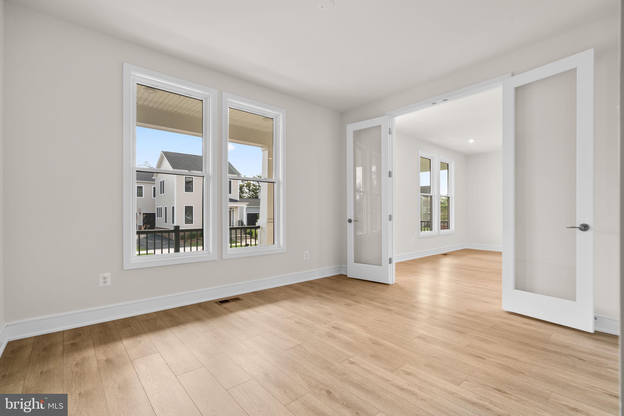 1012 CAPTAIN RICHARDS COURT