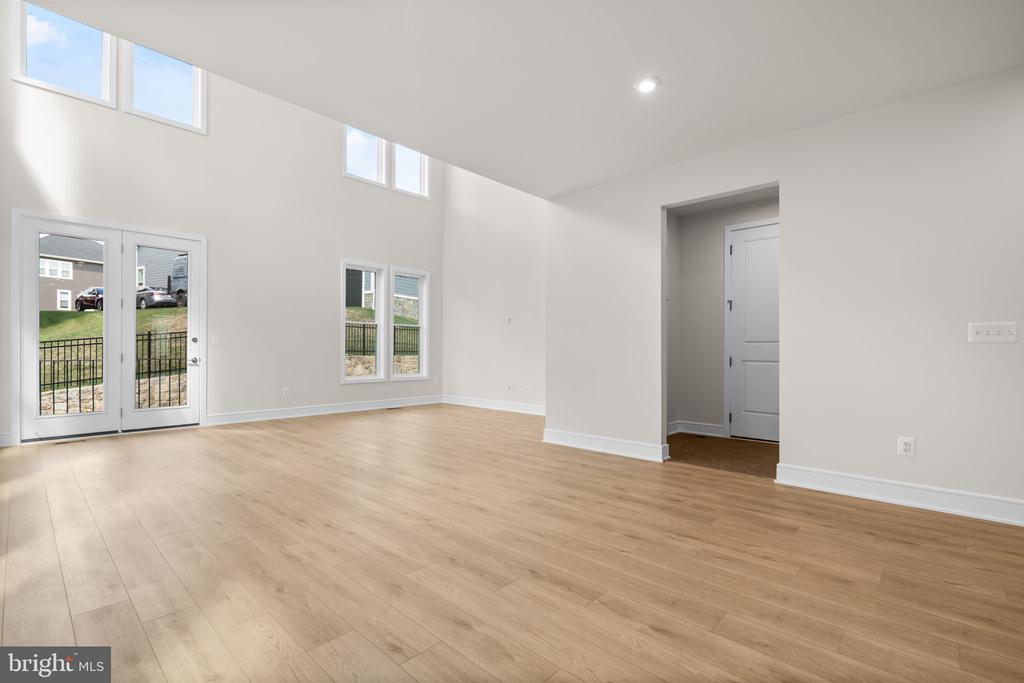 1012 CAPTAIN RICHARDS COURT