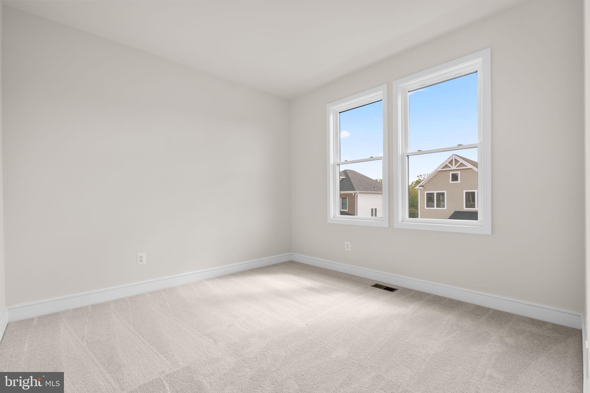 1012 CAPTAIN RICHARDS COURT