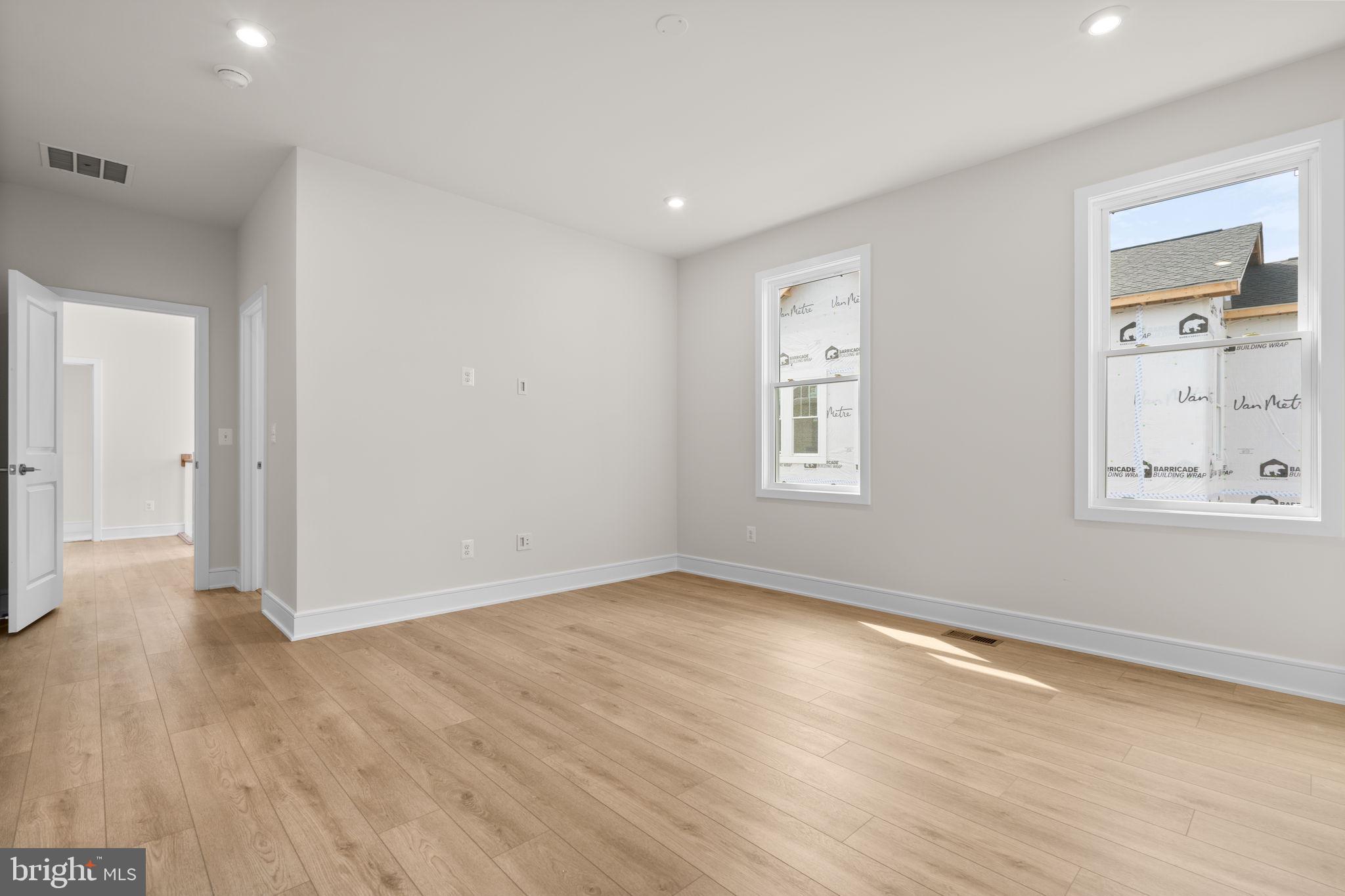 1012 CAPTAIN RICHARDS COURT