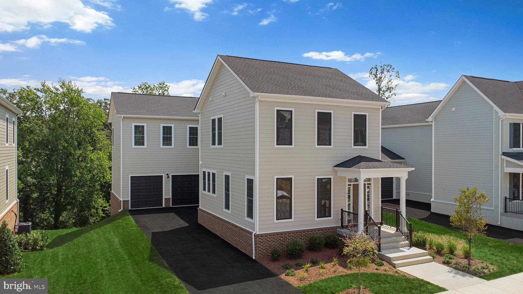 1013 CAPTAIN RICHARDS COURT