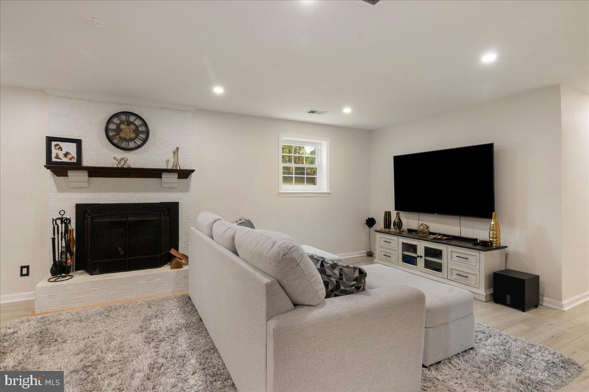 5100 BRYDON COURT