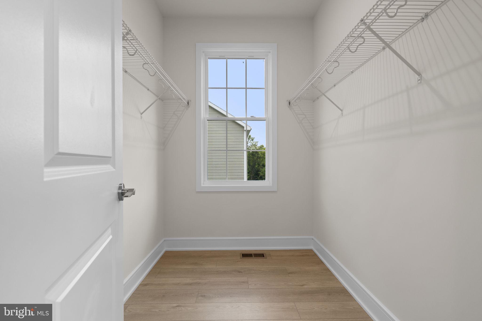 1013 CAPTAIN RICHARDS COURT