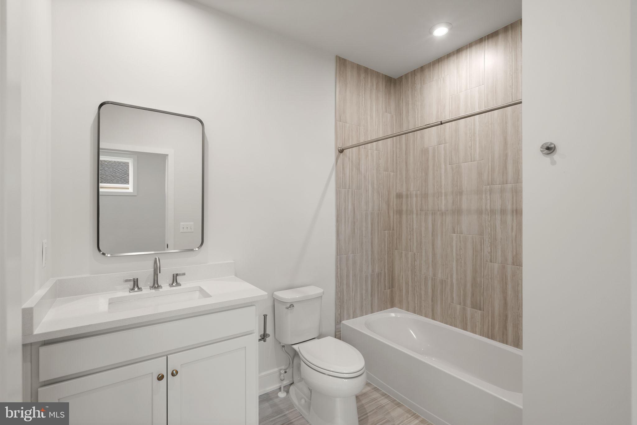 1013 CAPTAIN RICHARDS COURT