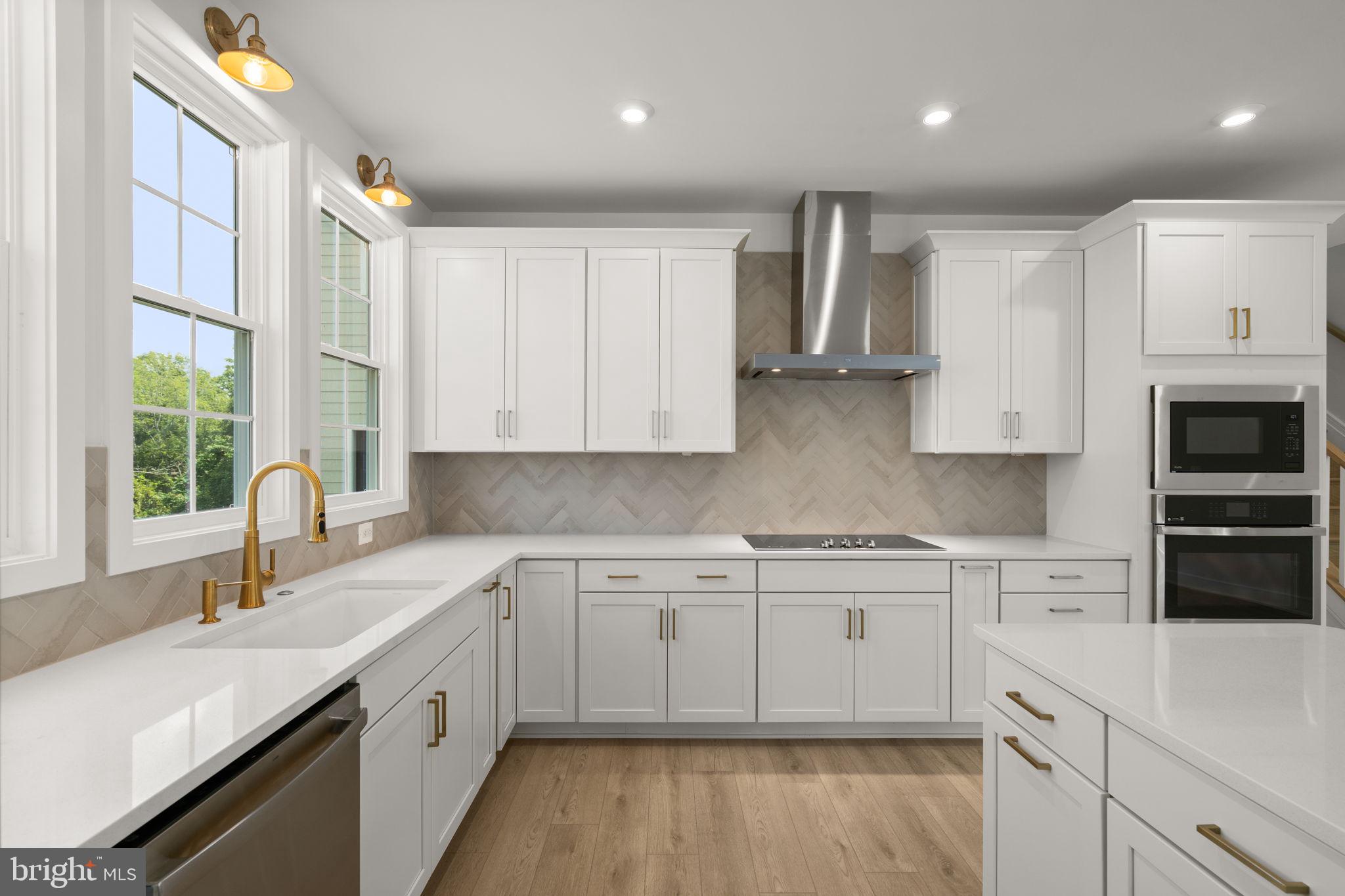 1013 CAPTAIN RICHARDS COURT