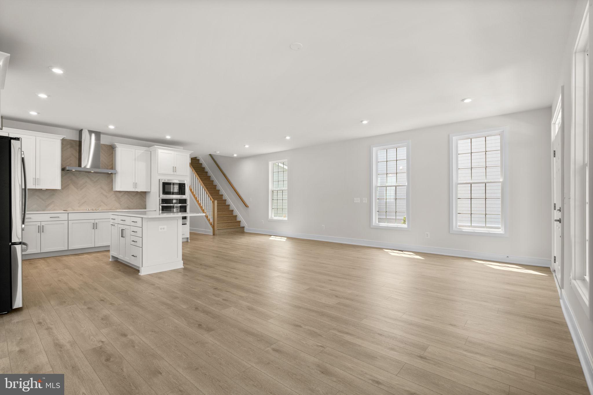 1013 CAPTAIN RICHARDS COURT