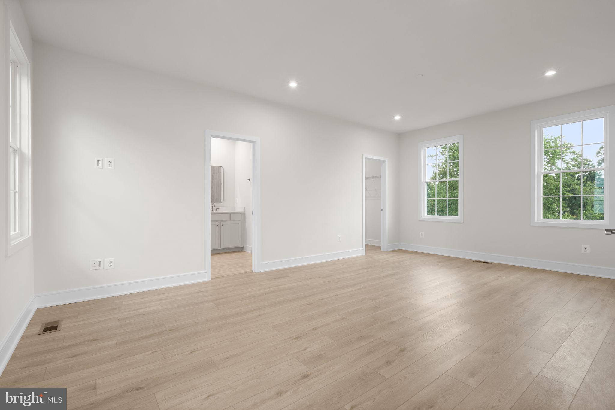 1013 CAPTAIN RICHARDS COURT