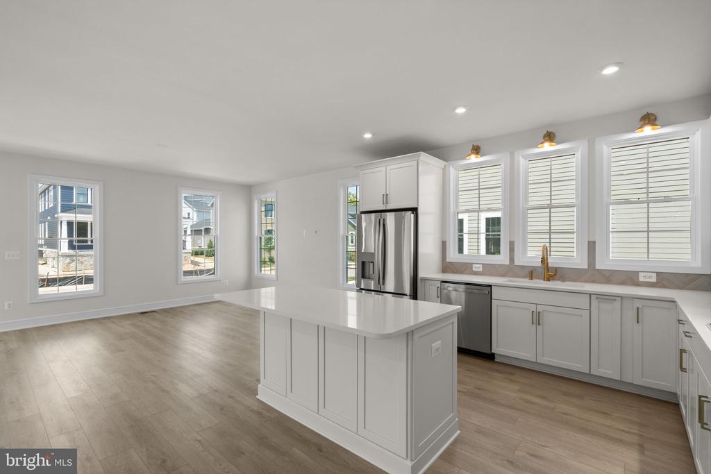 1013 CAPTAIN RICHARDS COURT
