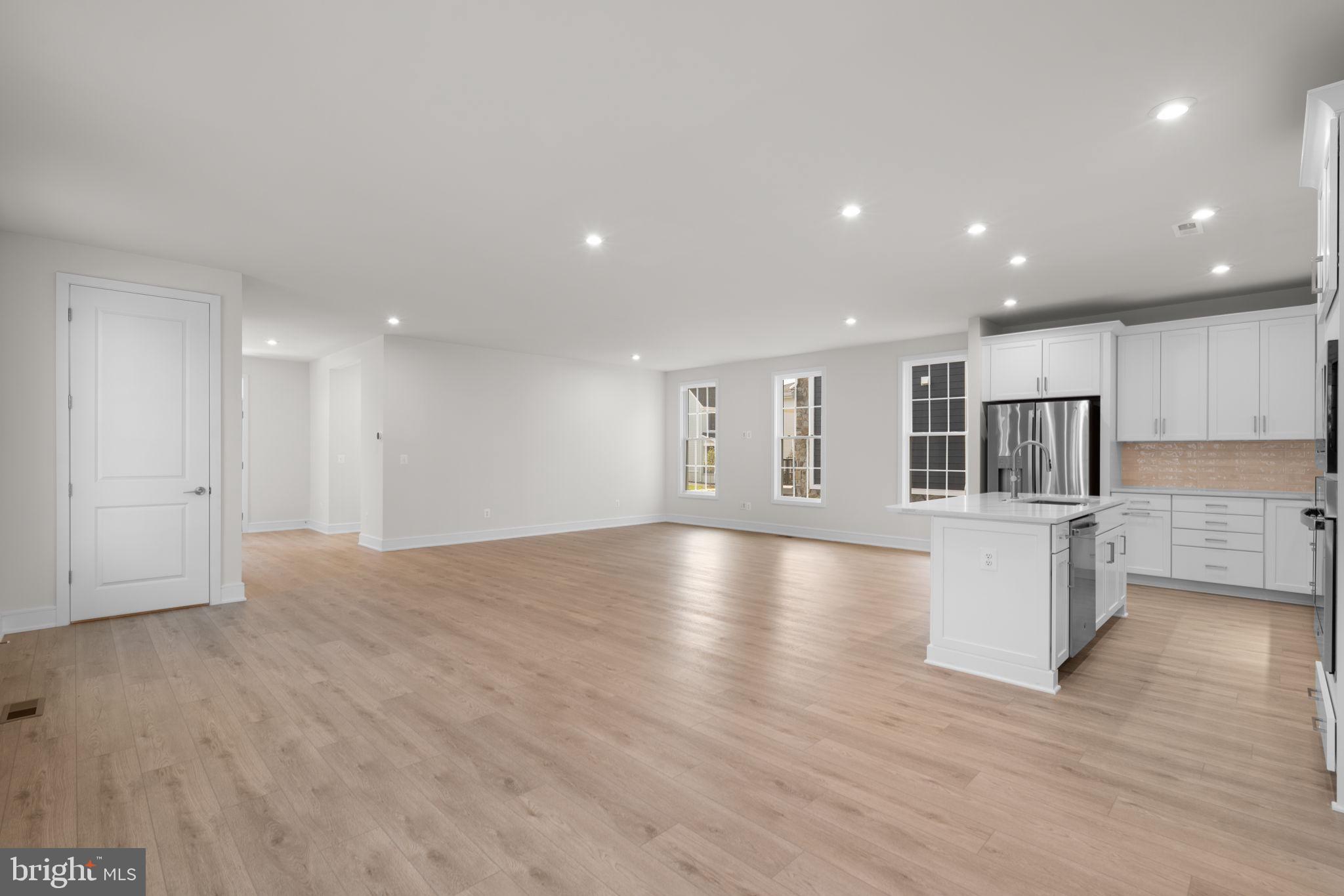 1010 CAPTAIN RICHARDS COURT