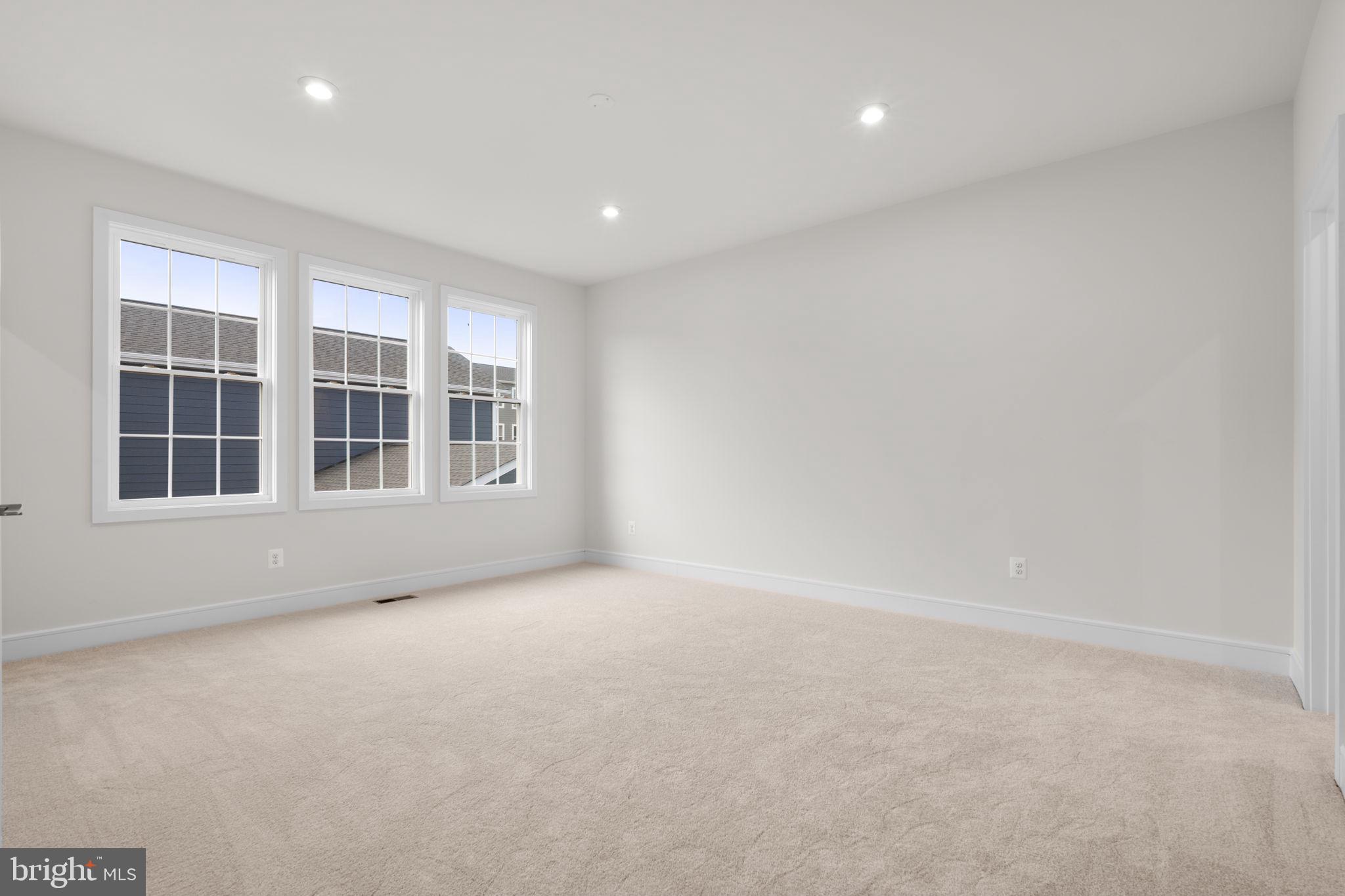 1010 CAPTAIN RICHARDS COURT