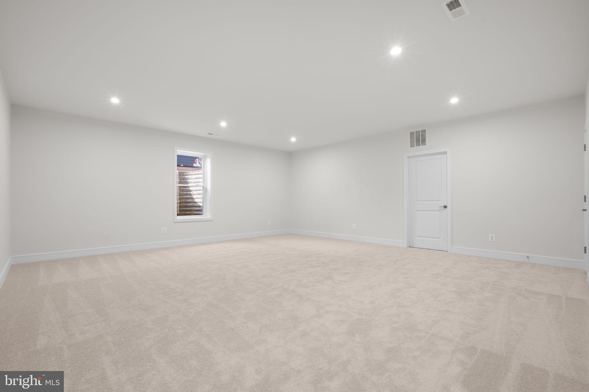 1010 CAPTAIN RICHARDS COURT