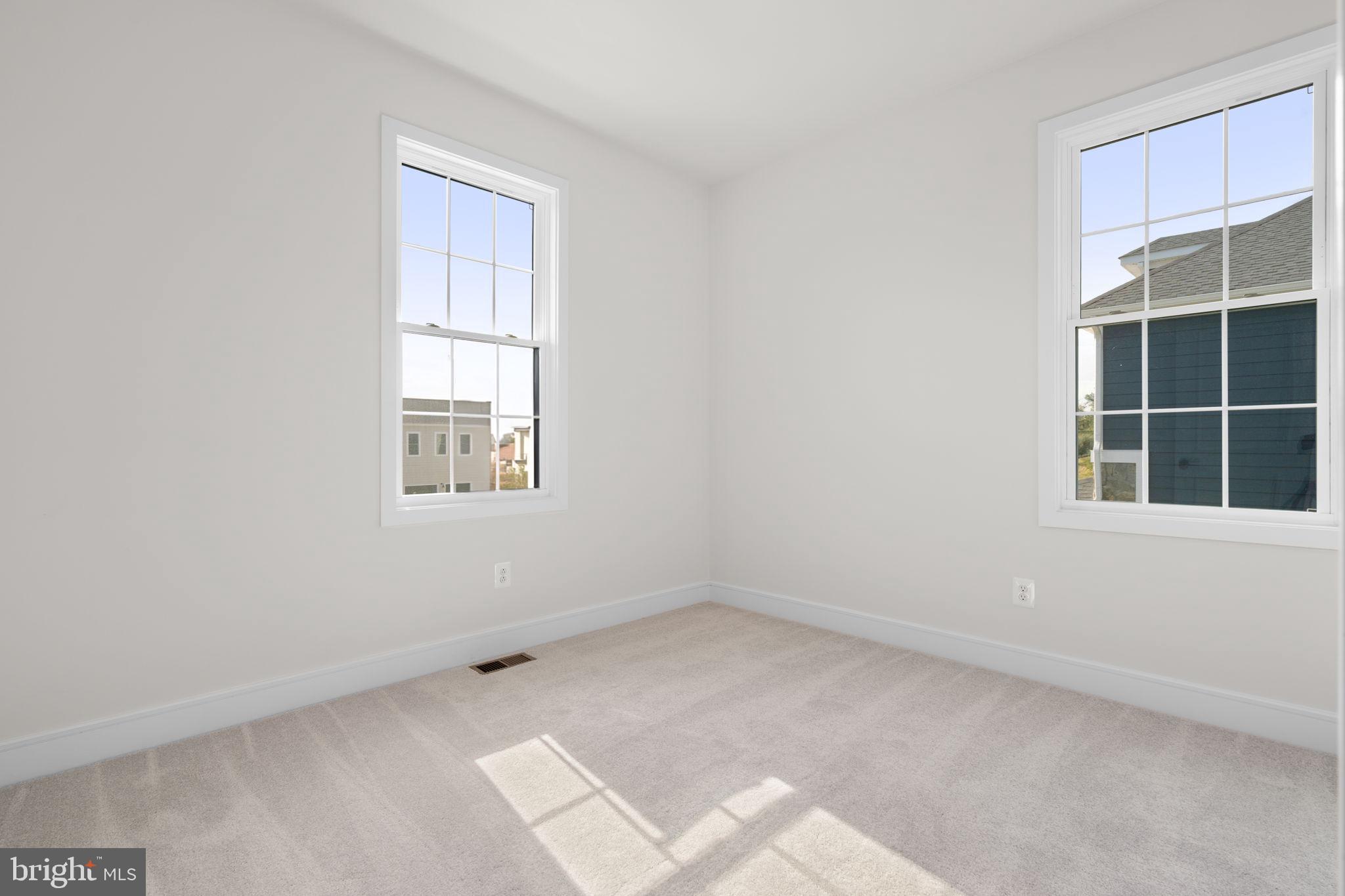 1010 CAPTAIN RICHARDS COURT