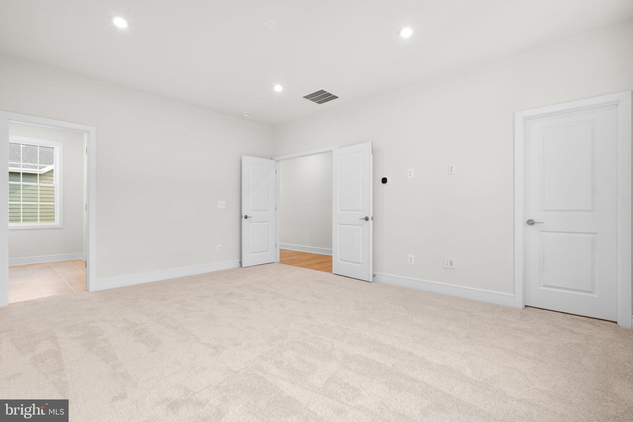 1010 CAPTAIN RICHARDS COURT