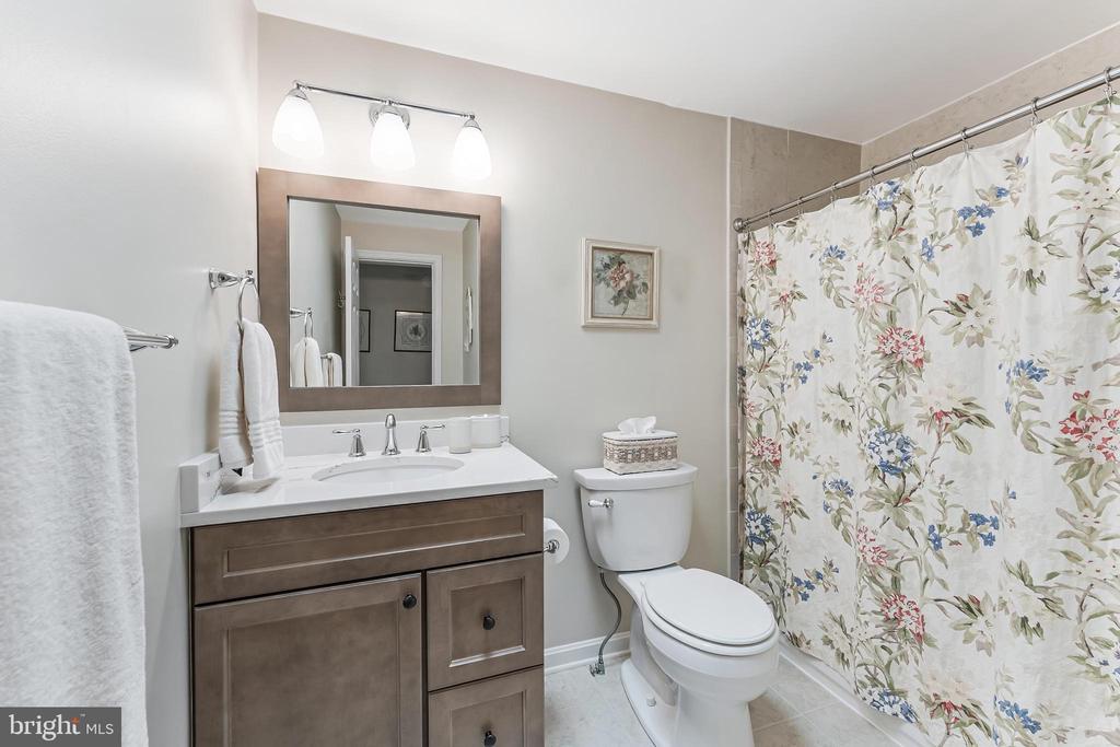 5115 BRYDON COURT