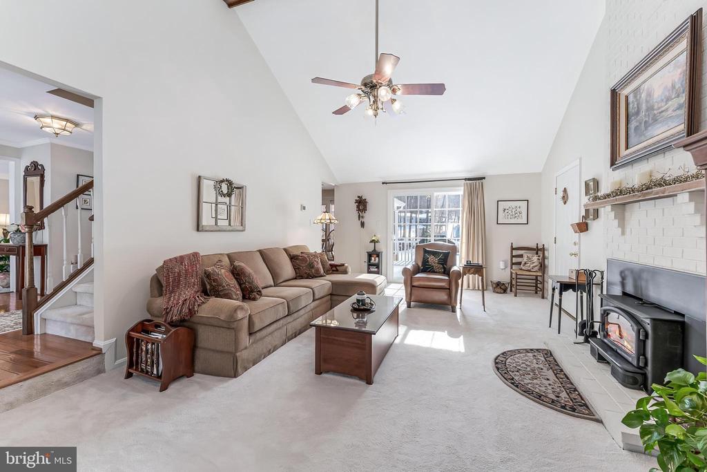 5115 BRYDON COURT