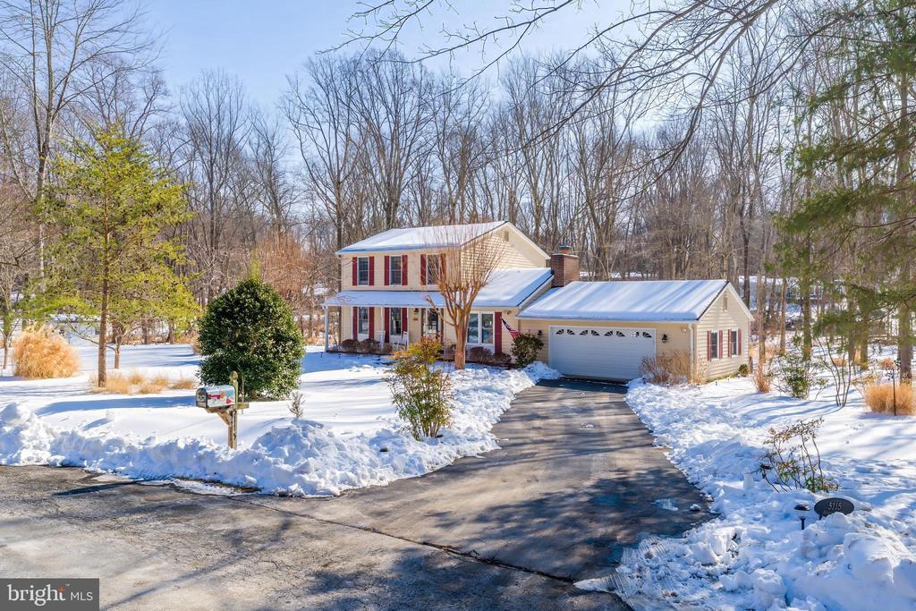 5115 BRYDON COURT