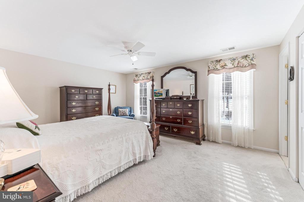 5115 BRYDON COURT