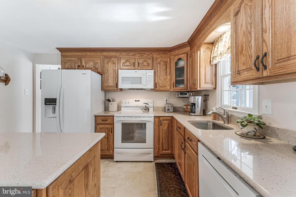 5115 BRYDON COURT