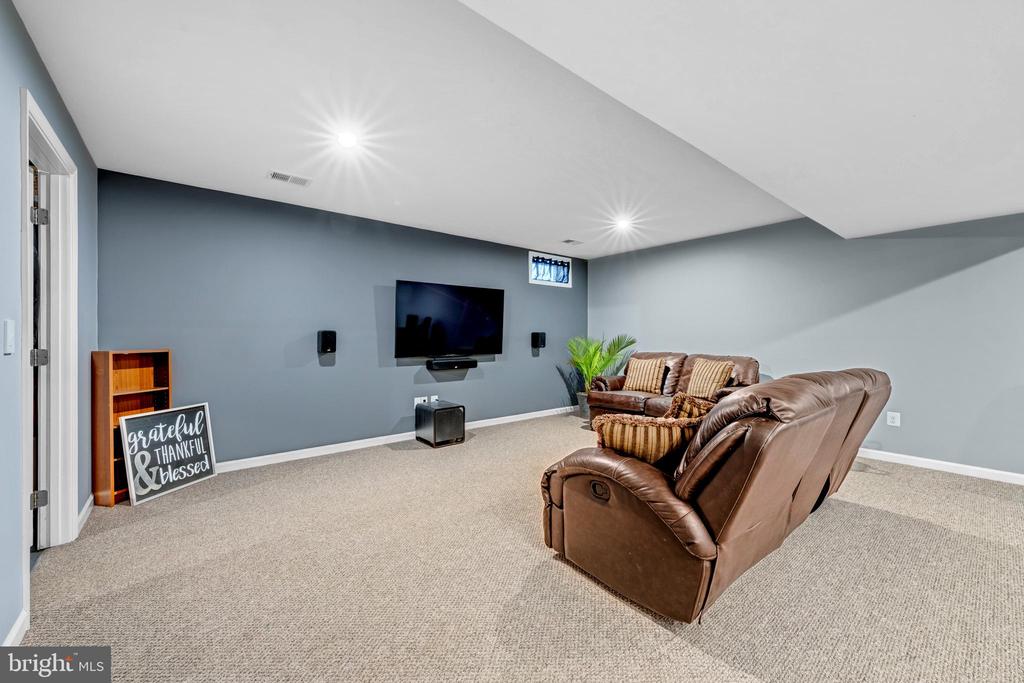 7137 SHEPHERDSTOWN ROAD