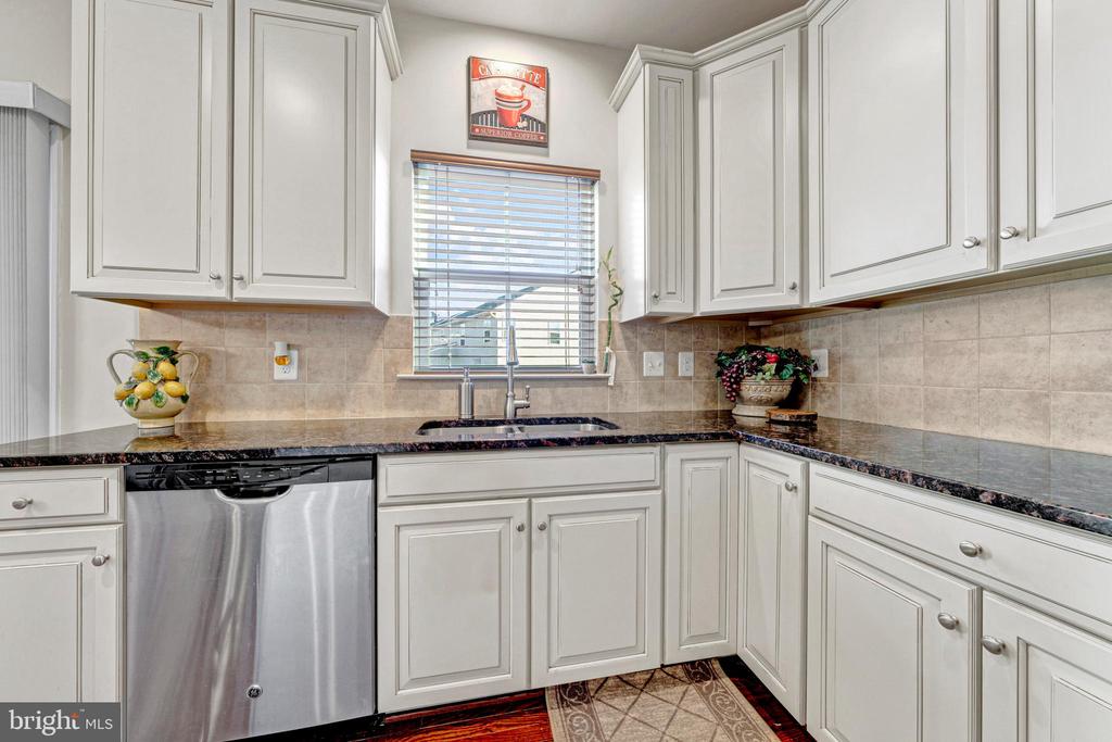 7137 SHEPHERDSTOWN ROAD