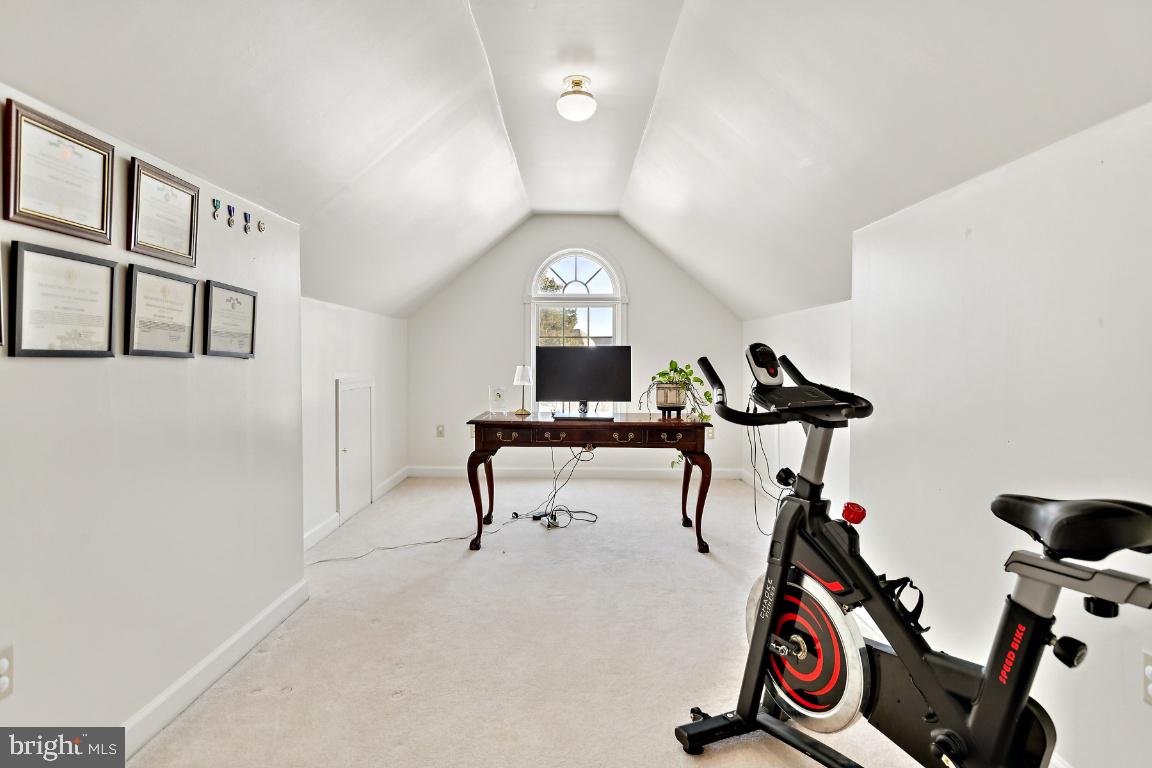 7819 WELLINGTON DRIVE