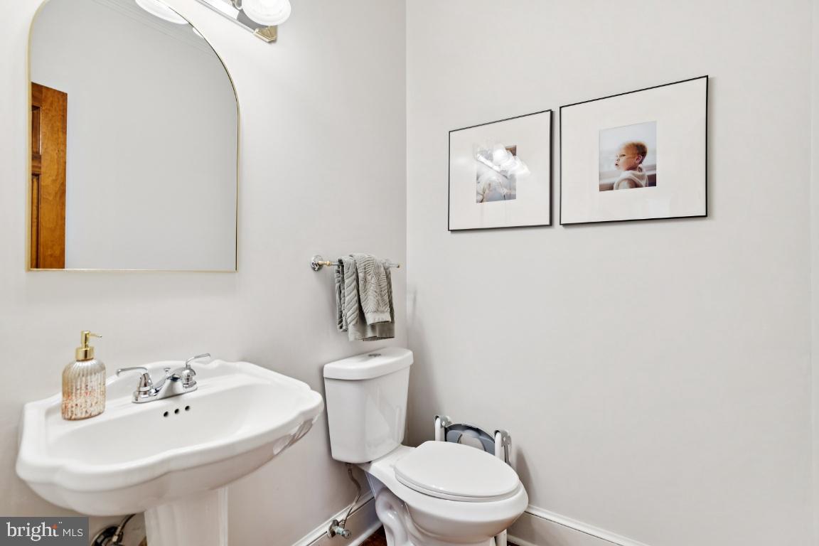 7819 WELLINGTON DRIVE