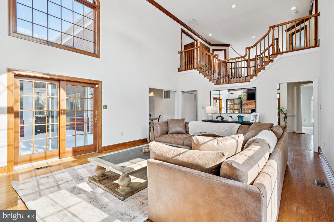 7819 WELLINGTON DRIVE