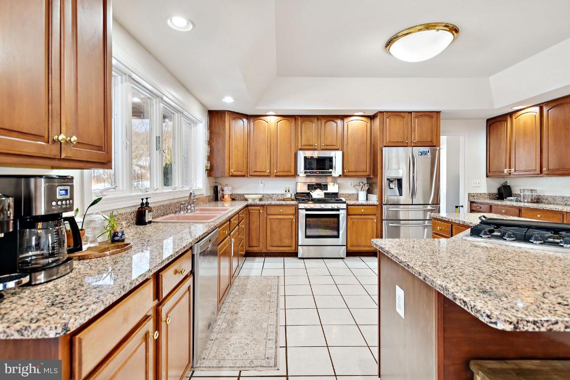 7819 WELLINGTON DRIVE