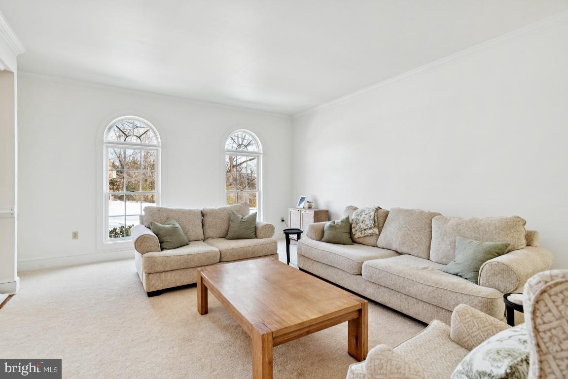 7819 WELLINGTON DRIVE