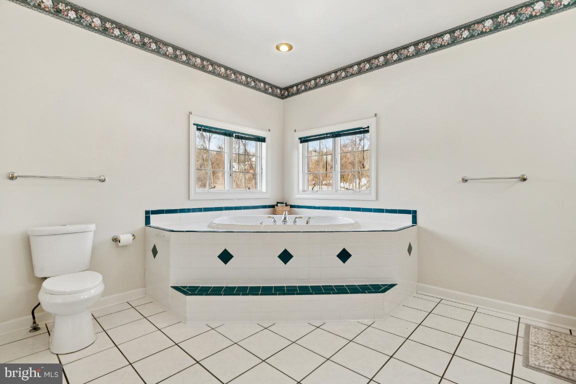 7819 WELLINGTON DRIVE